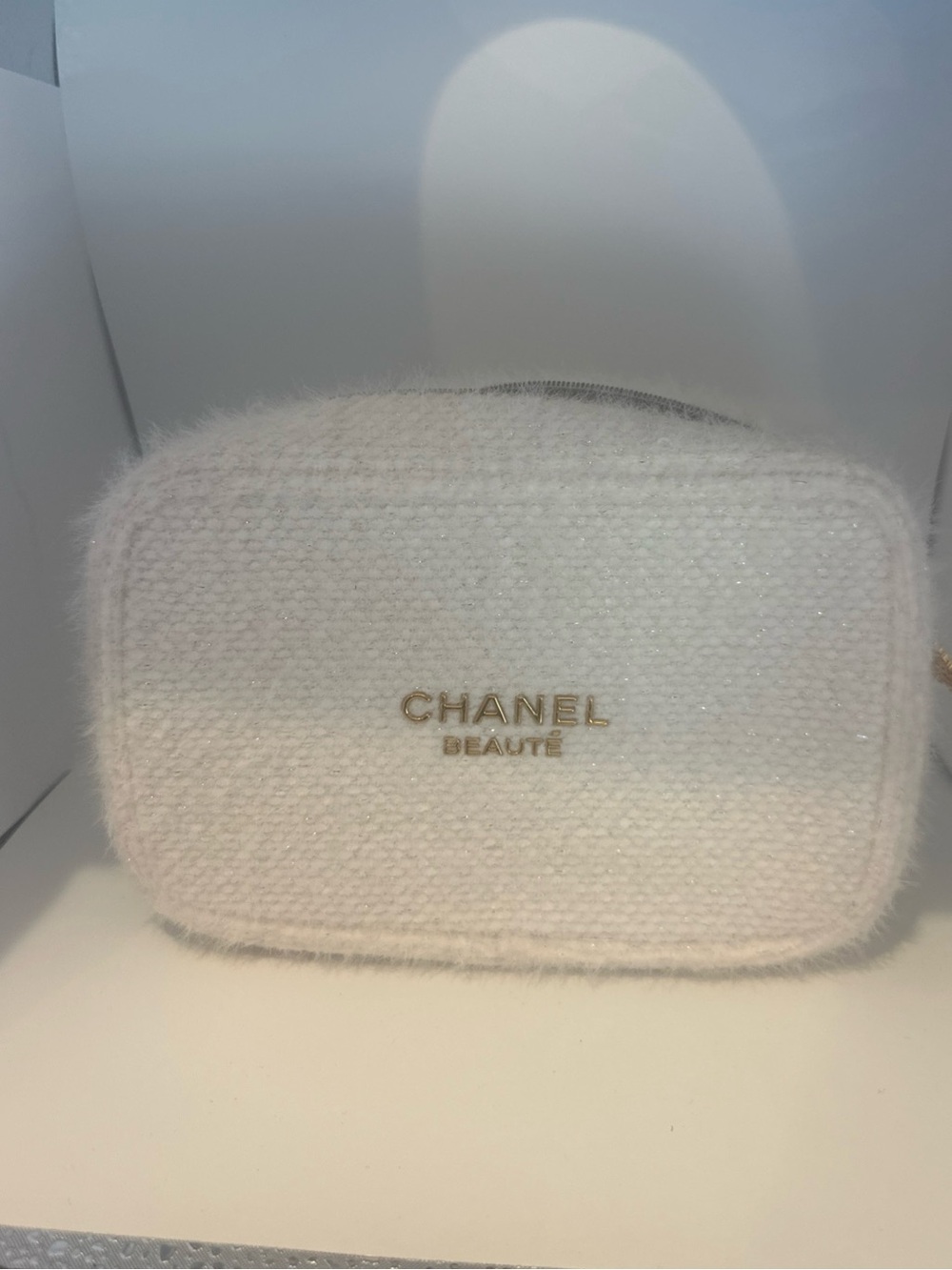 CHANEL White Tweed Beauté Cosmetic Pouch with Gold Logo